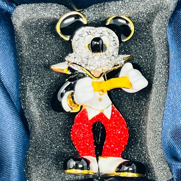 Disney Arribas Brothers Sm. Neat and Pretty Mickey Mouse Swarovski Figurine - Picture 14 of 14
